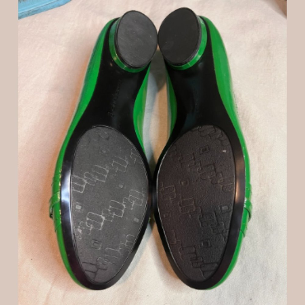 Bandolino Green Patent Leather Flats - Picture 6 of 6
